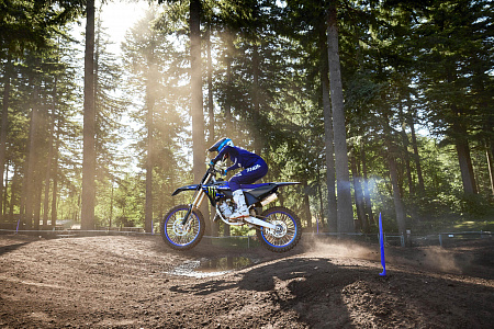 Мотоцикл Yamaha YZ125 Monster